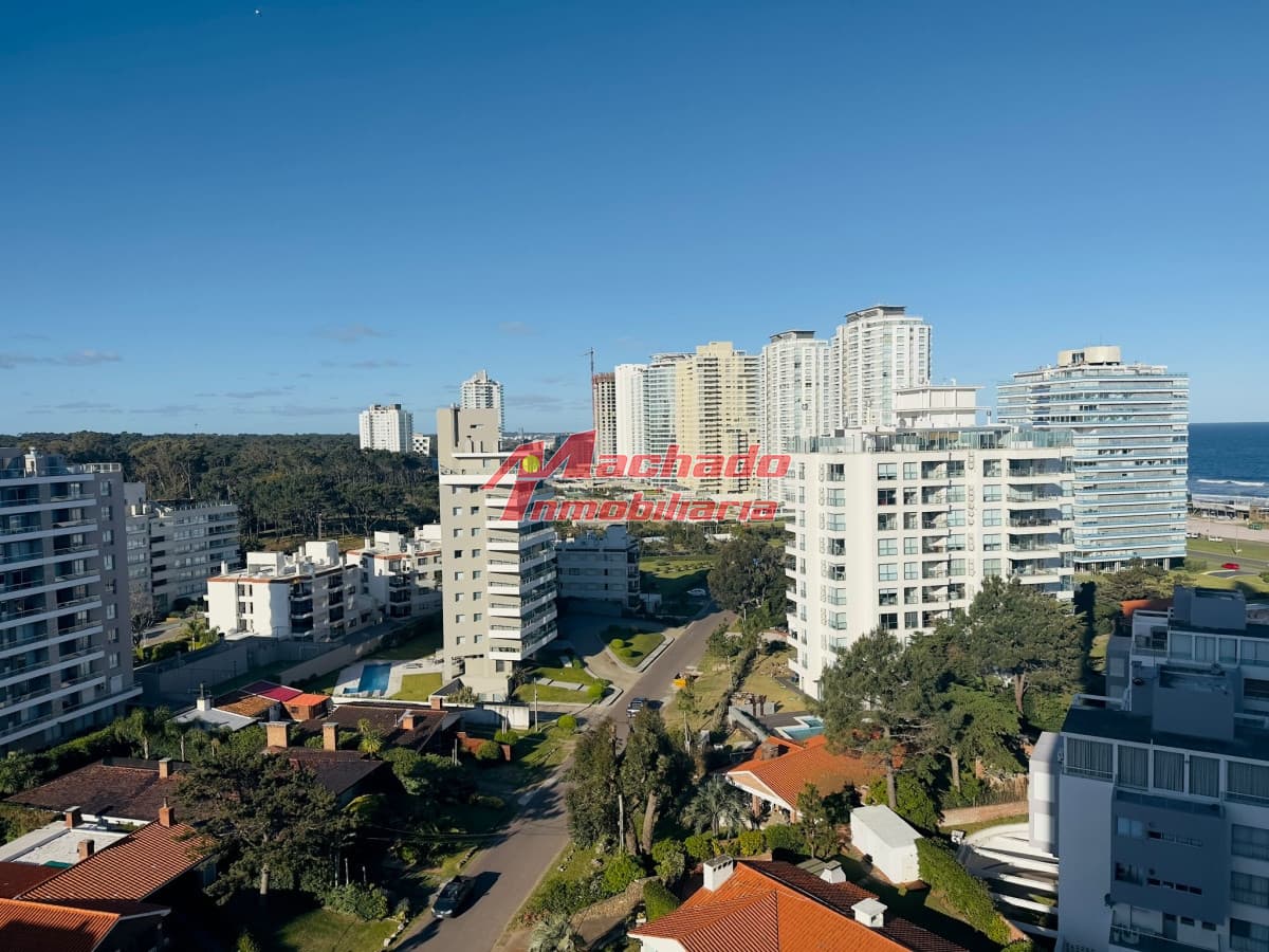Alquiler de apartamento de dos dormitorios en Punta del Este
