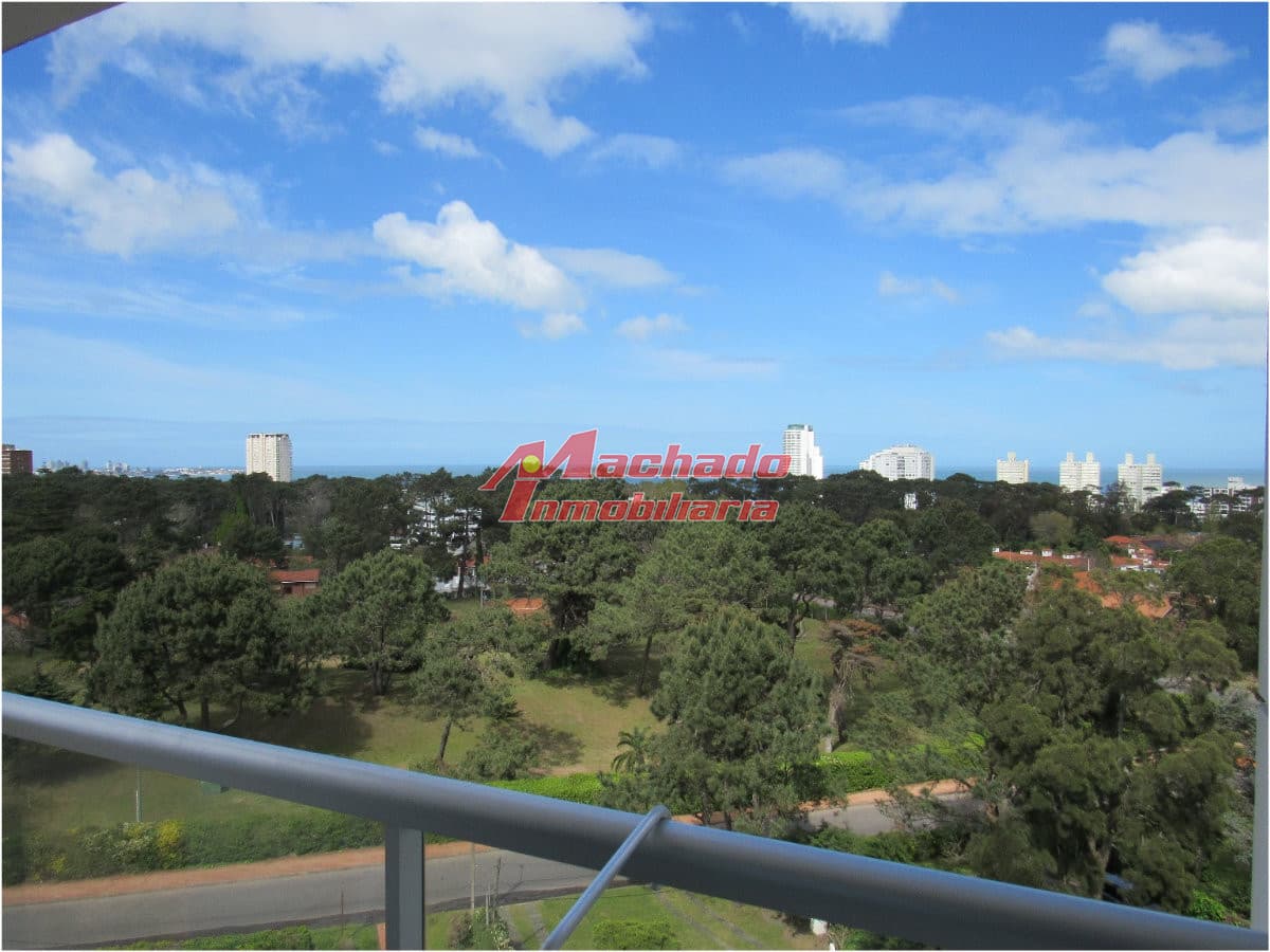 Venta de apartamento de dos dormitorios en Punta del Este