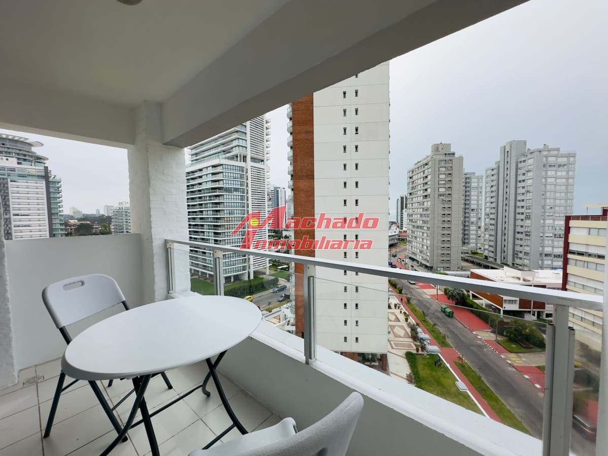 Apartamento de 1 dormitorio en alquiler de Temporada en Punta del este.