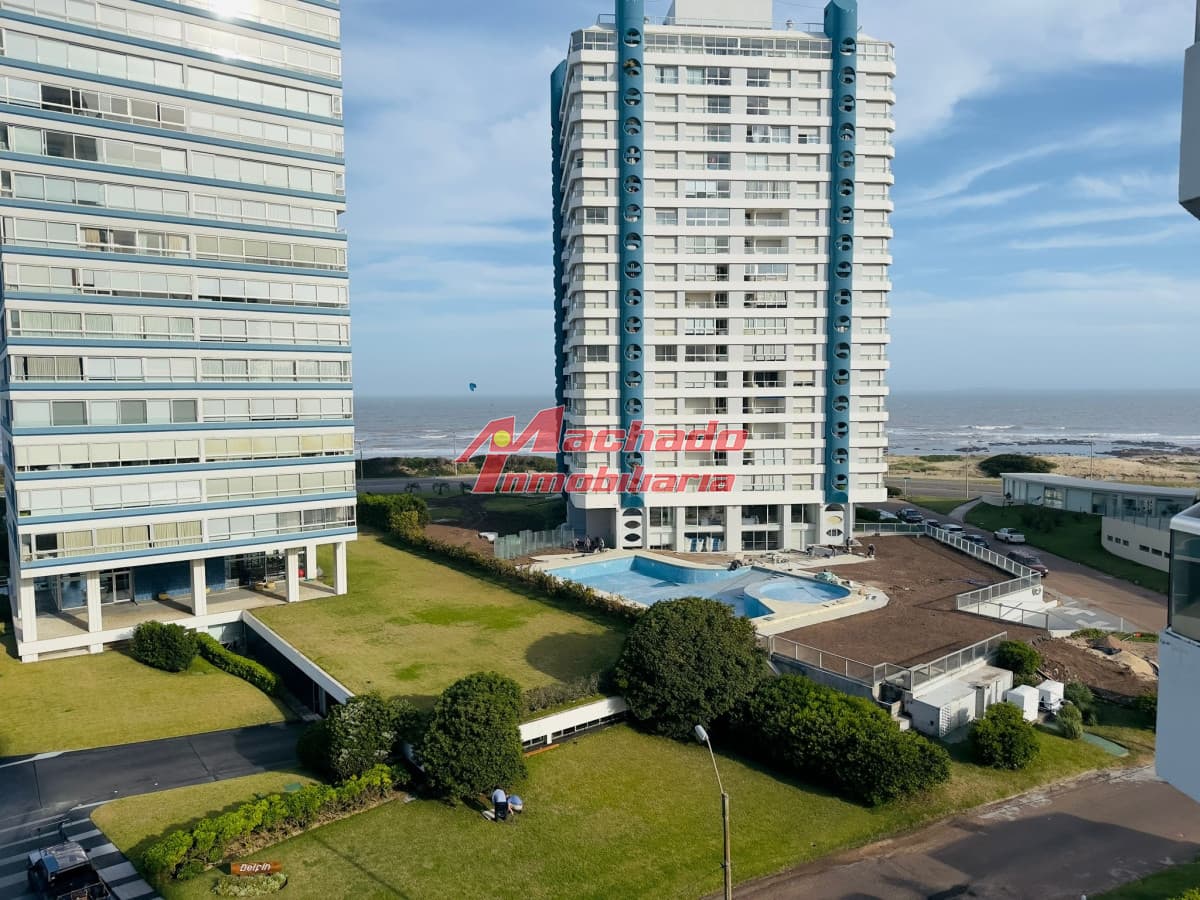Apartamento en alquiler de un dormitorio zona playa brava