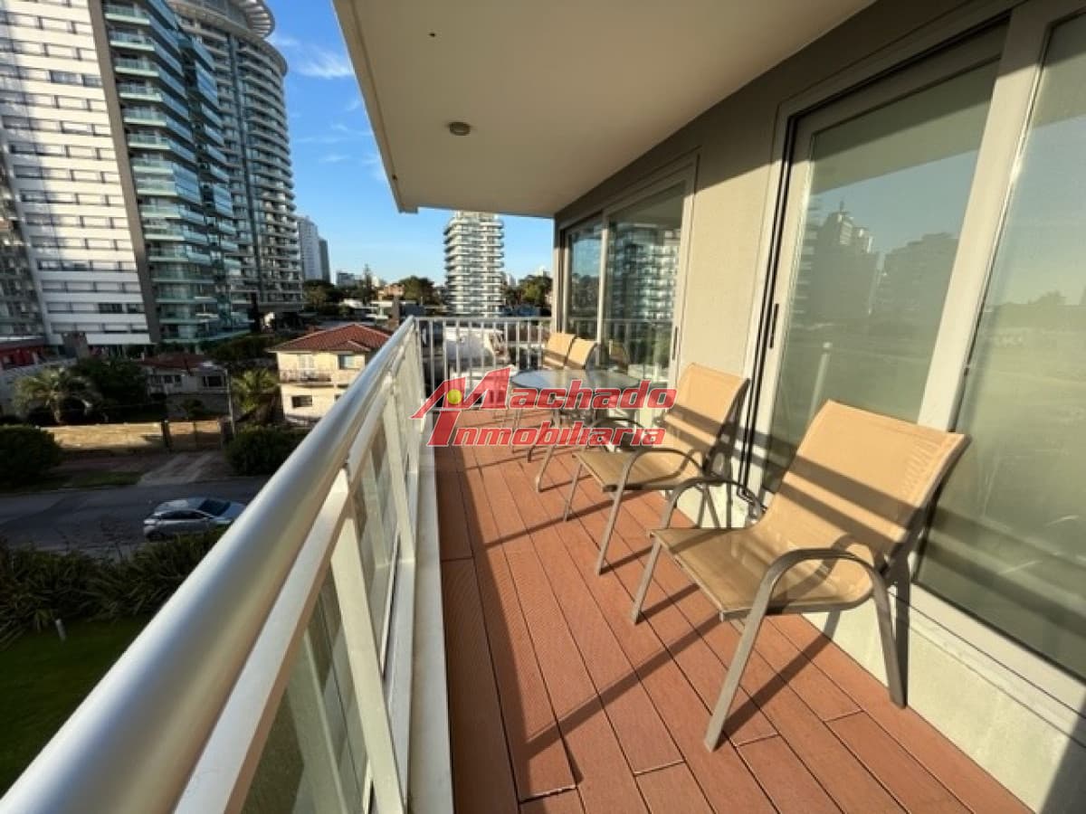 Apto en venta, punta del este.