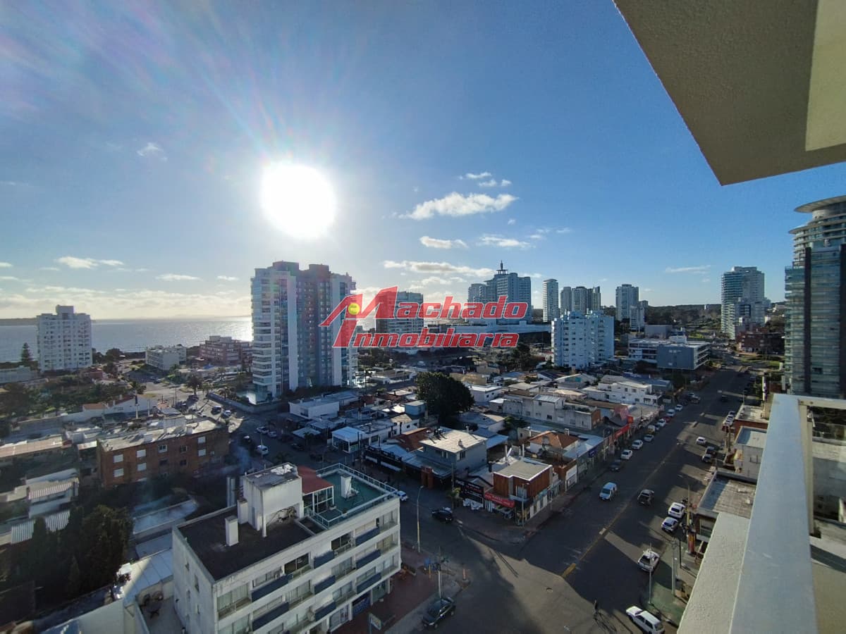 Alquiler de temporada de apartamento de tres dormitorios en Punta del Este