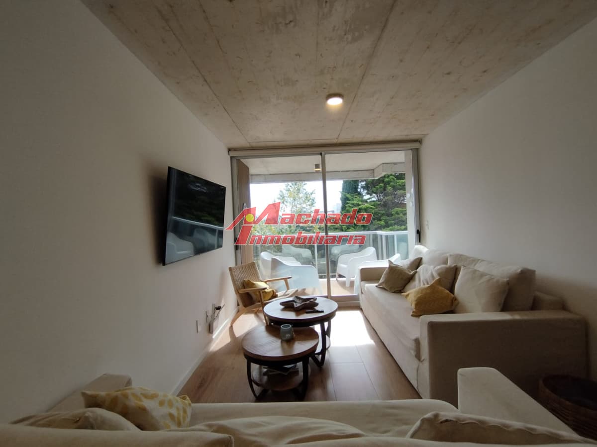 venta de apartamento con balcon en playa mansa