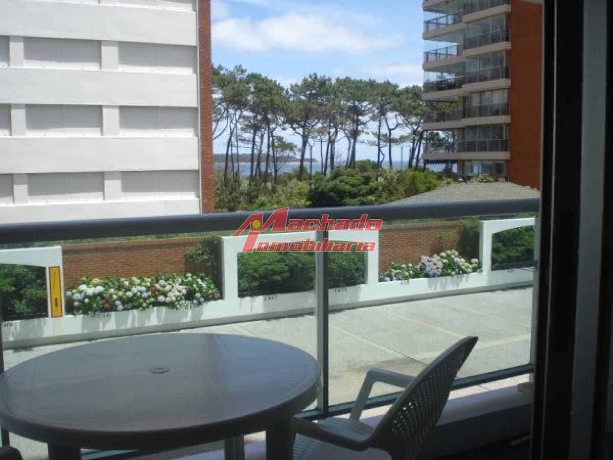 Apartamento de un dormitorio en venta en Punta del Este
