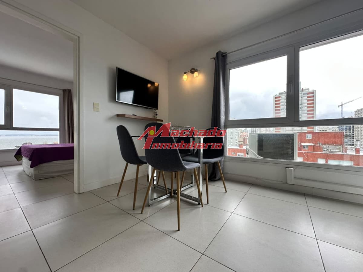 Apartamento en venta en Peninsula. 1 dormitorio. Vista al mar