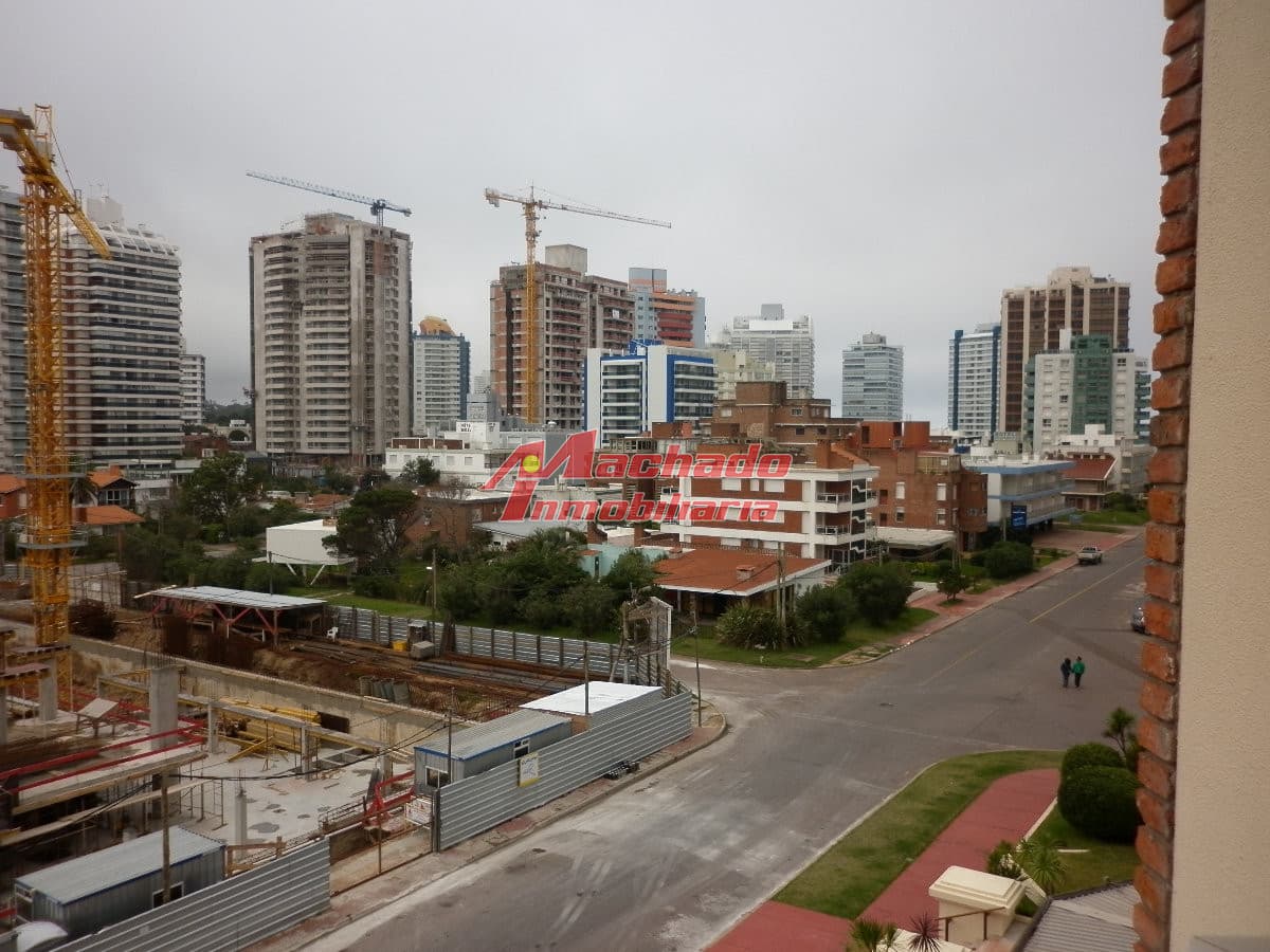 Alquiler de departamento de 1 dormitorio y medio en Punta del Este