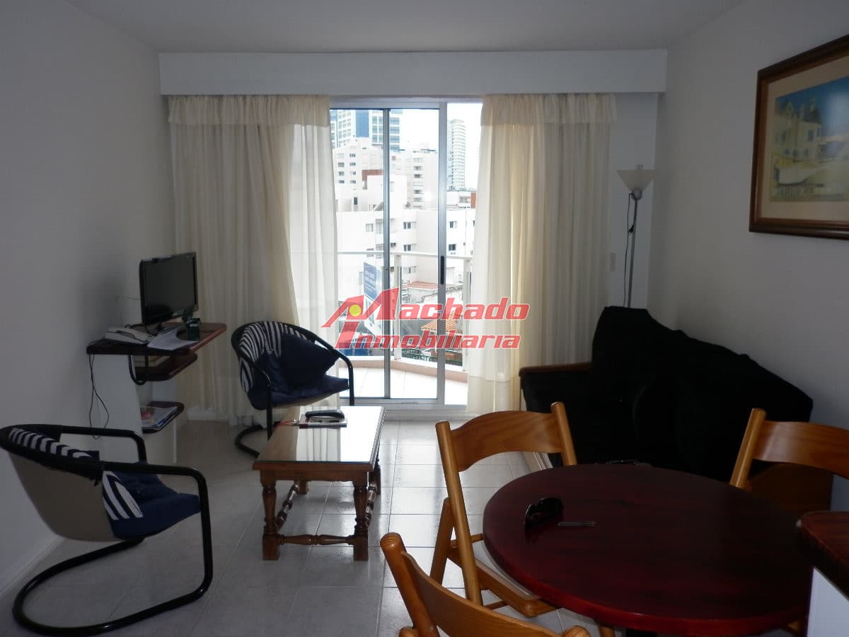 Alquiler de departamento de 1 dormitorio y medio en Punta del Este