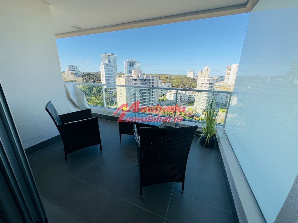 Alquiler de apartamento de dos dormitorios en Punta del Este