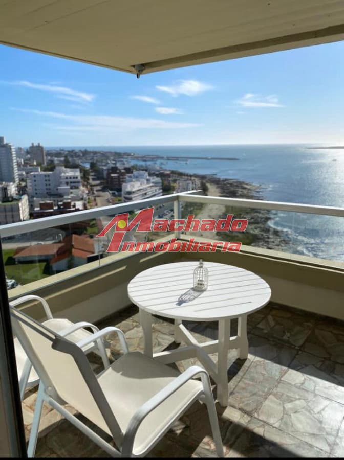 Apartamento de 3 dormitorios en Punta del Este