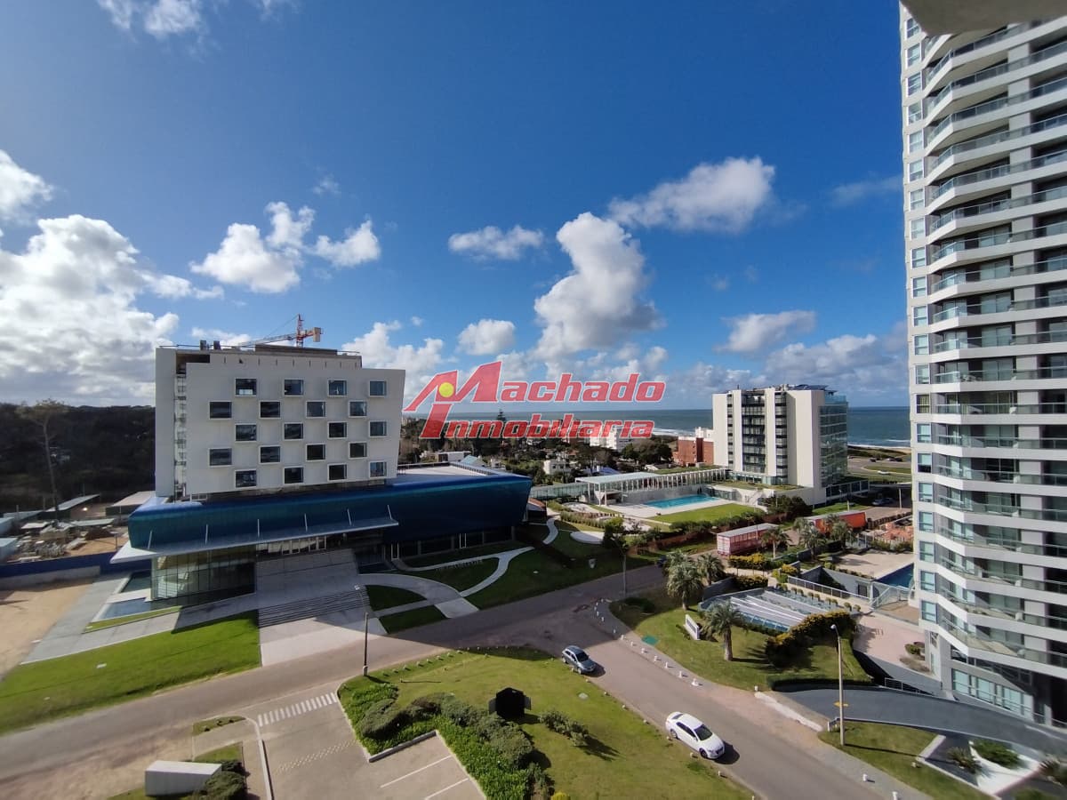 Apartamento en alquiler, zona Playa brava