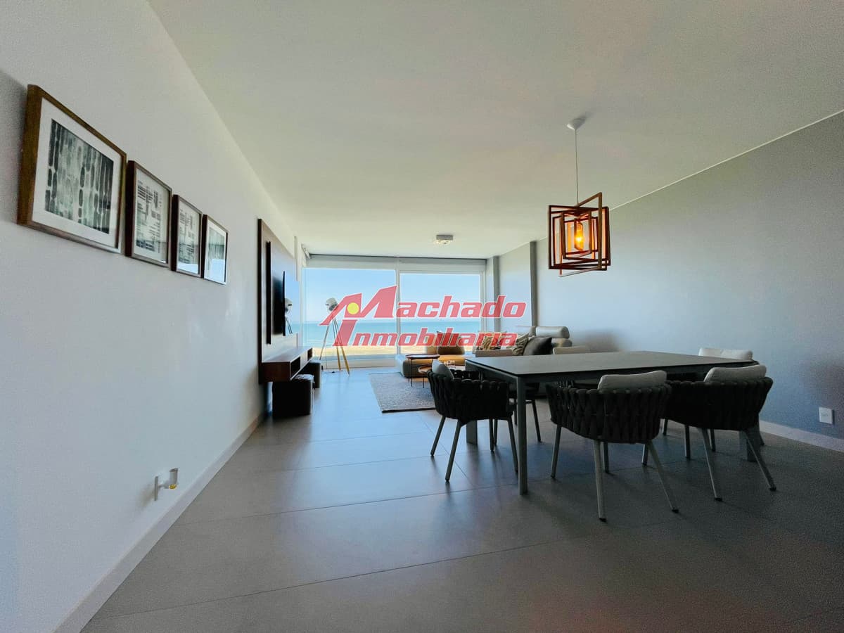 Alquiler  y venta de apartamento de 3 dormitorios en Punta del Este