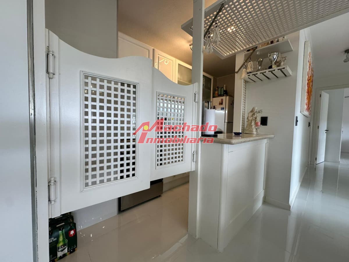 Venta de apartamento de dos dormitorios en Punta del Este