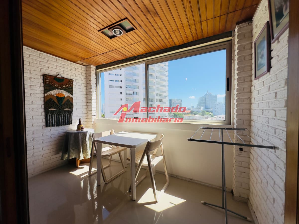 Apartamento de 2 dormitorios, reciclado, en Alquiler, en Punta del Este