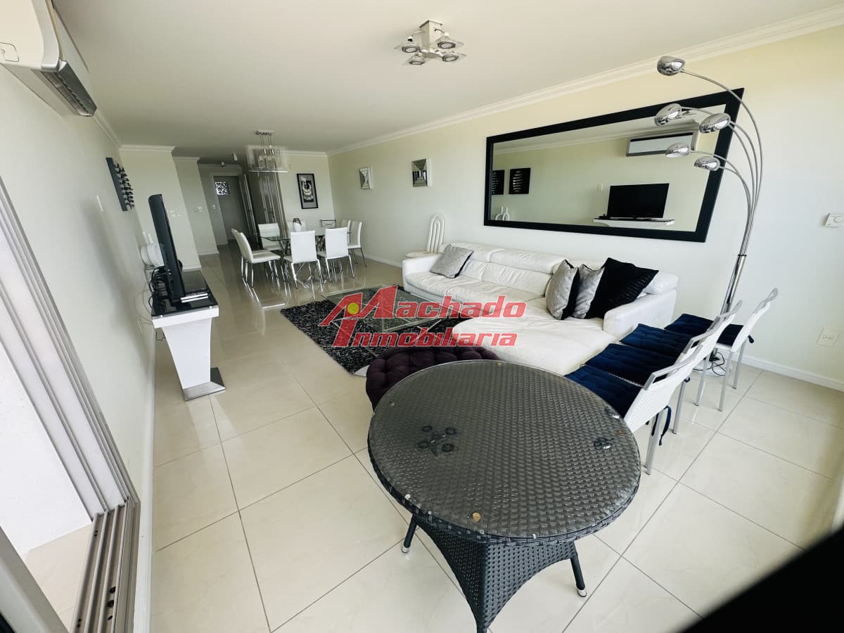 Alquiler y venta de Apartamentito, Punta del Este.