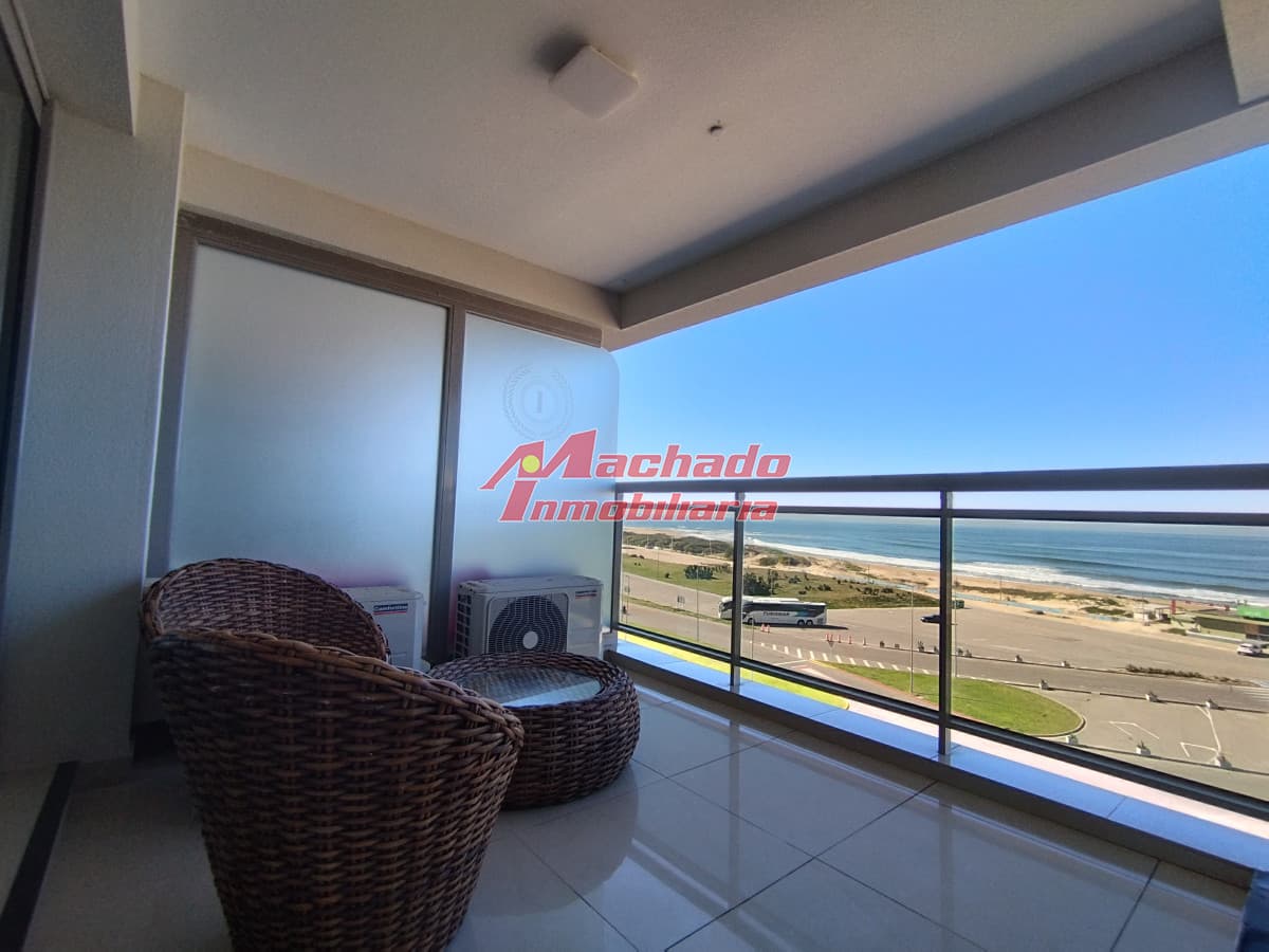 VENTA DE APARTAMENTO DE 3 DORMITORIOS EN PUNTA DEL ESTE