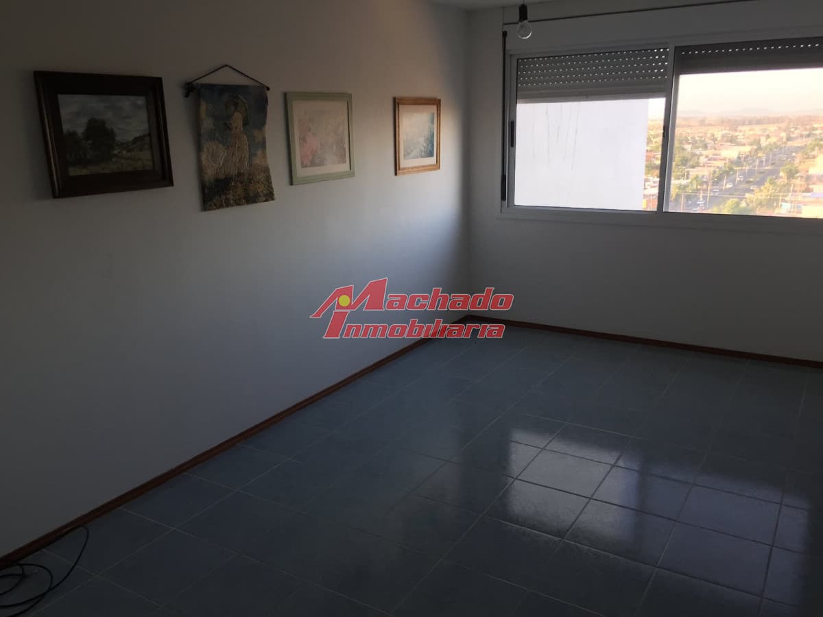Venta de apartamento de dos dormitorios en San Carlos