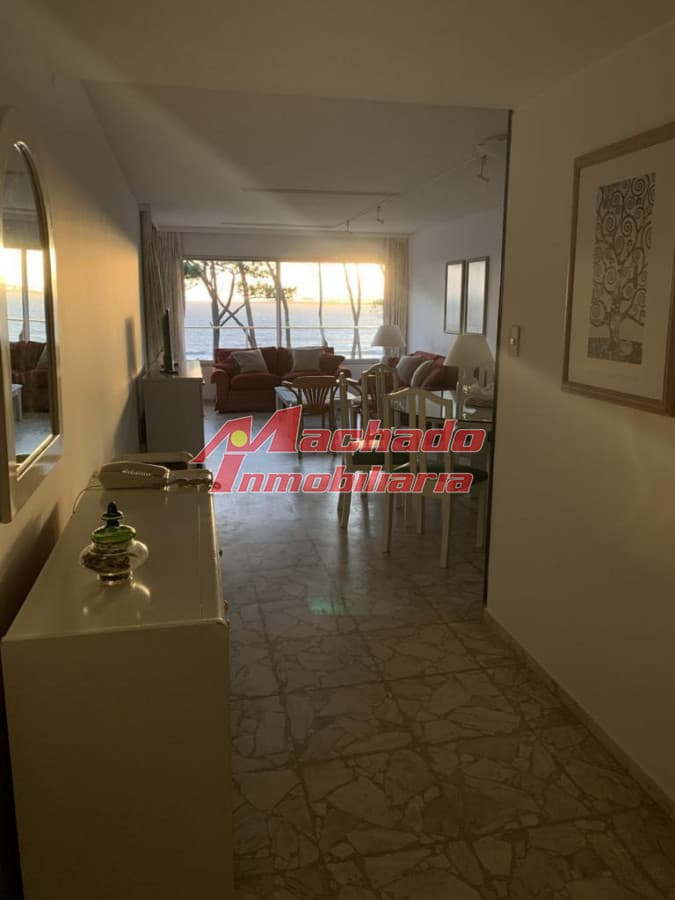 Alquiler de temporada de apartamento de 2 dormitorios y dep. en Punta del Este