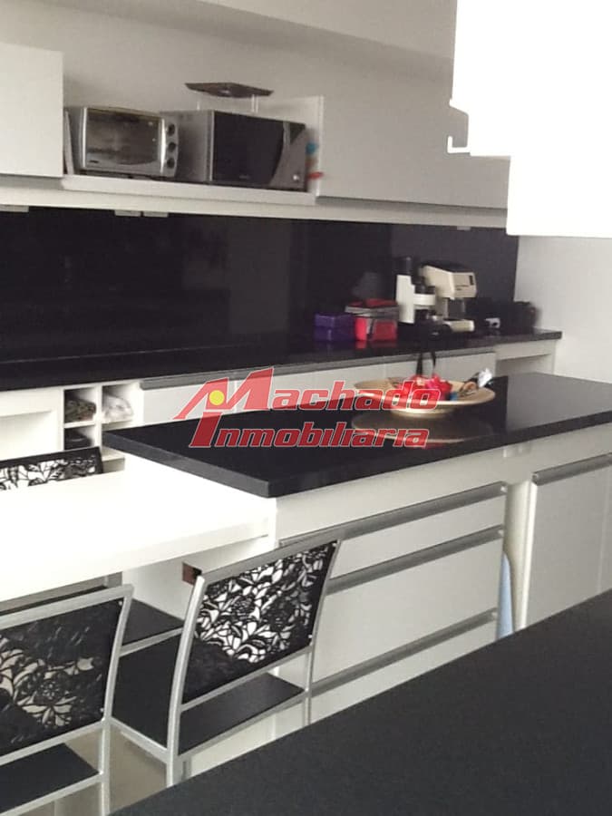 Alquiler y venta de excepcional departamento en Punta del Este