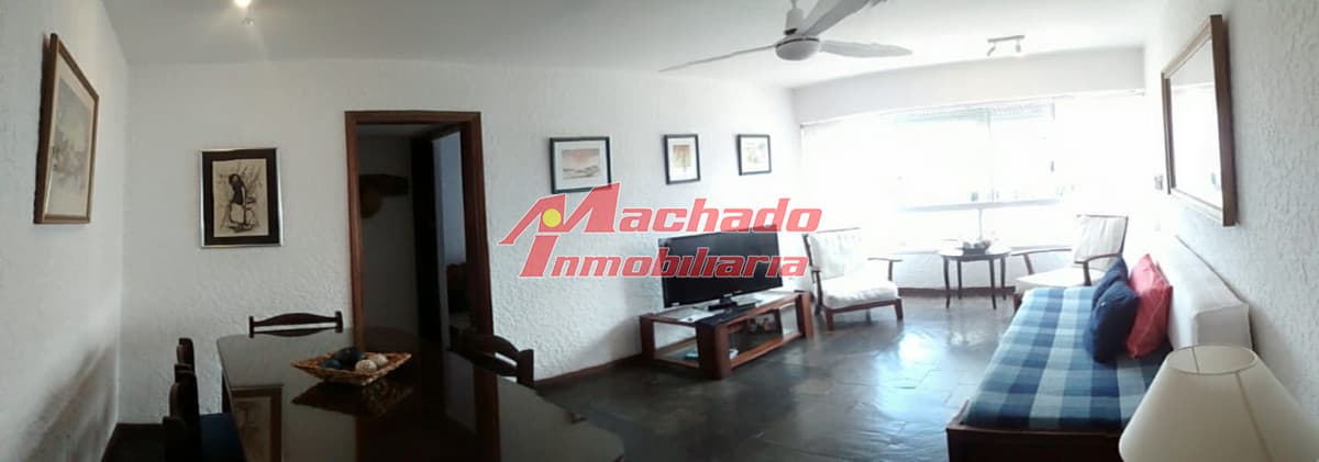 Muy comodo departamento , con todos los servicios, cerca del centro, parada 2 brava