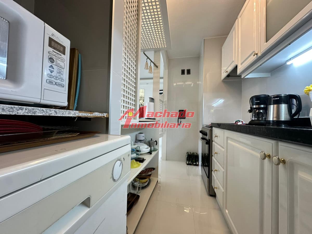 Venta de apartamento de dos dormitorios en Punta del Este