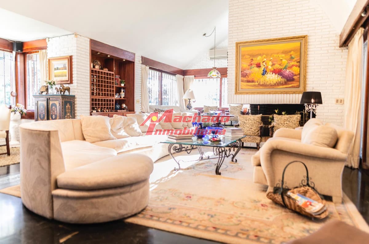 Casa en venta de 6 dormitorios, playa mansa, Punta del este.