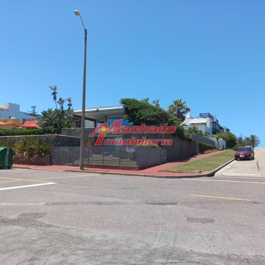 Alquiler de casa de 3 d en Peninsula 1º fila a la mansa, Punta del Este