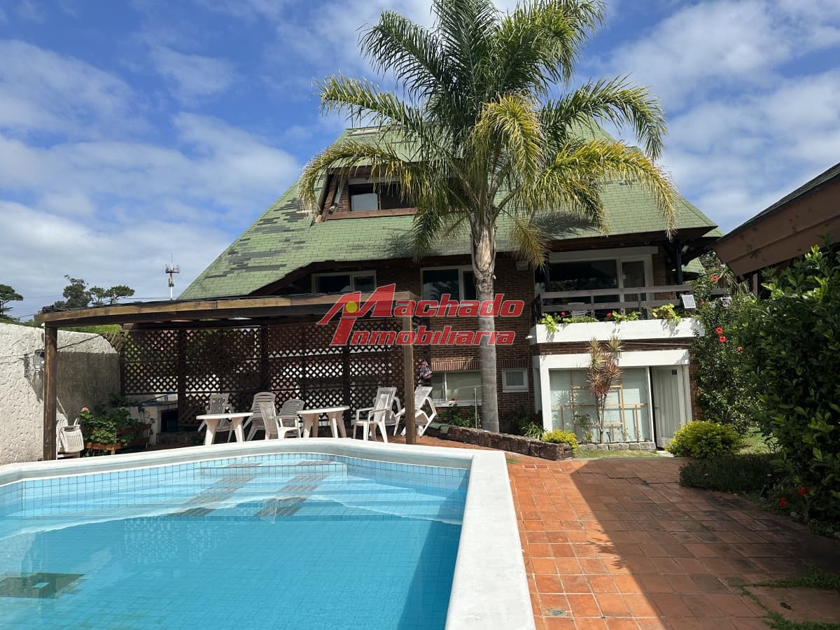 Casa de 7 dormitorios en venta en Punta del Este