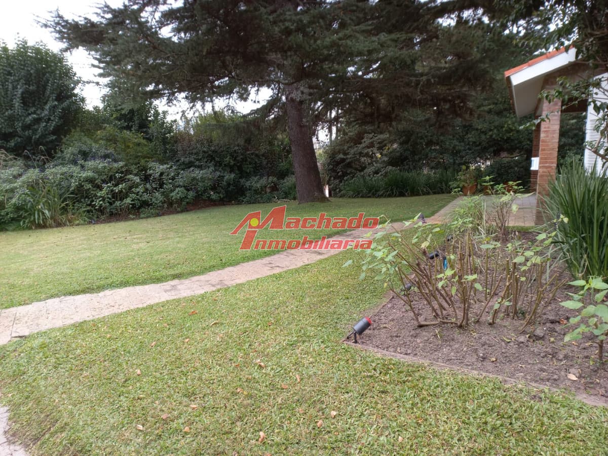 Alquiler anual y de temporada de casa de 3 dormitorios en Punta del Este