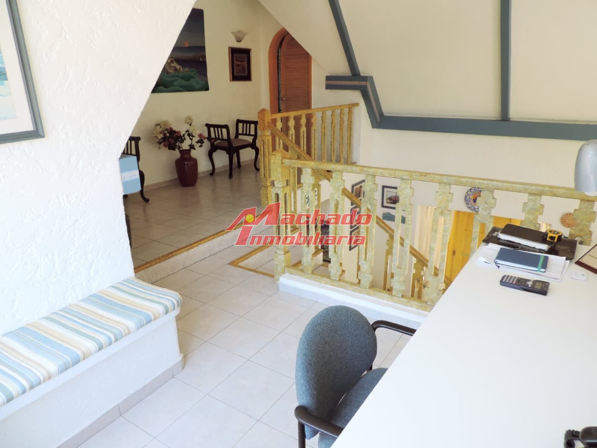 VENDO CASA DE 5 DORMITORIOS EN PUNTA DEL ESTE