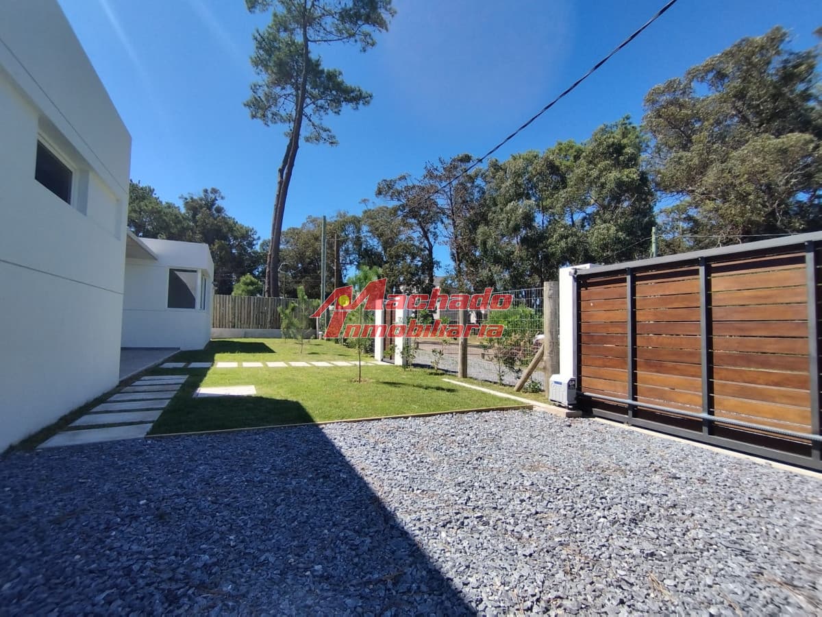 Alquiler y venta de casa de 3 dormitorios en La Barra