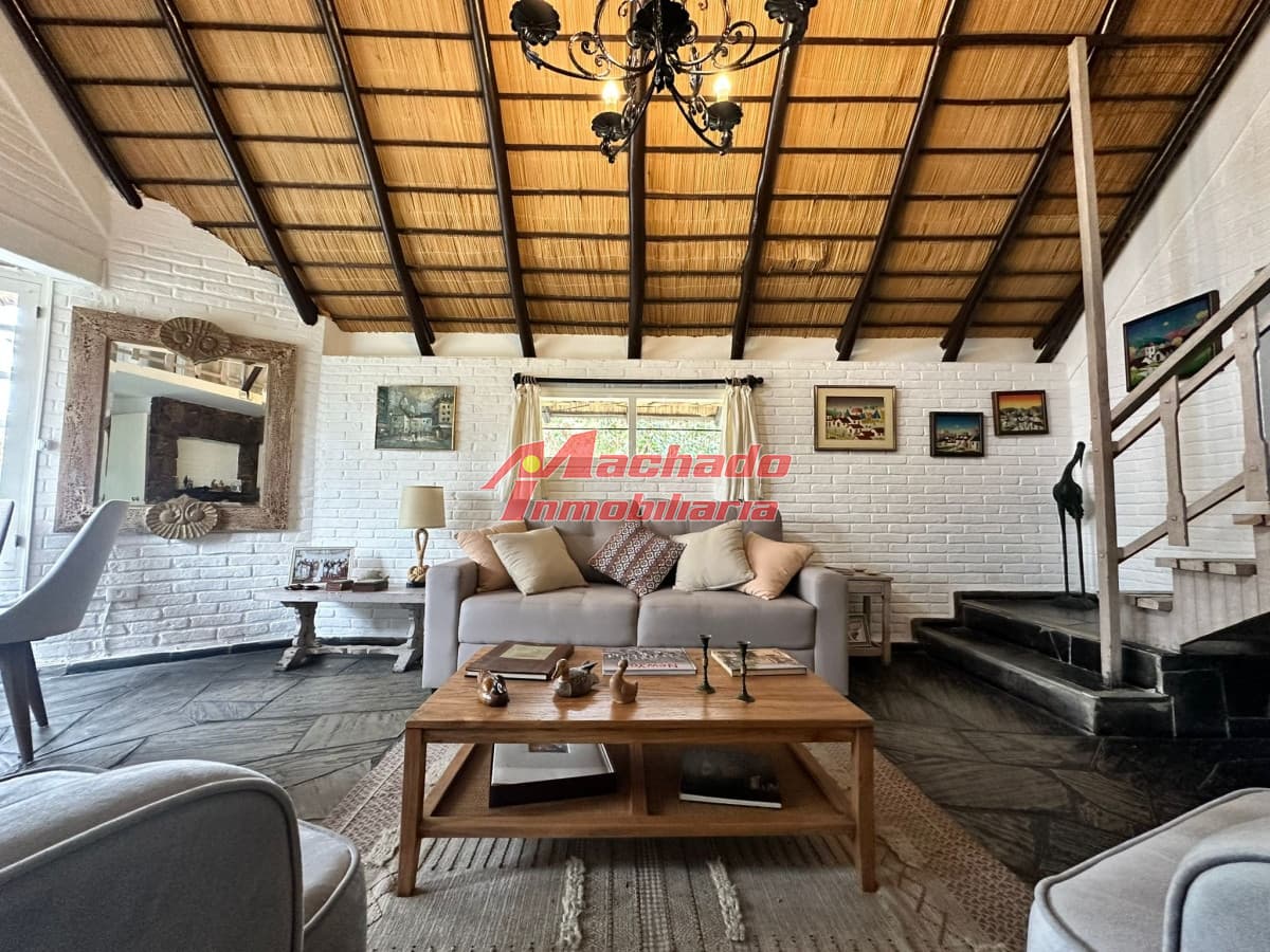Casa de 3 dormitorios en alquiler en Punta del Este
