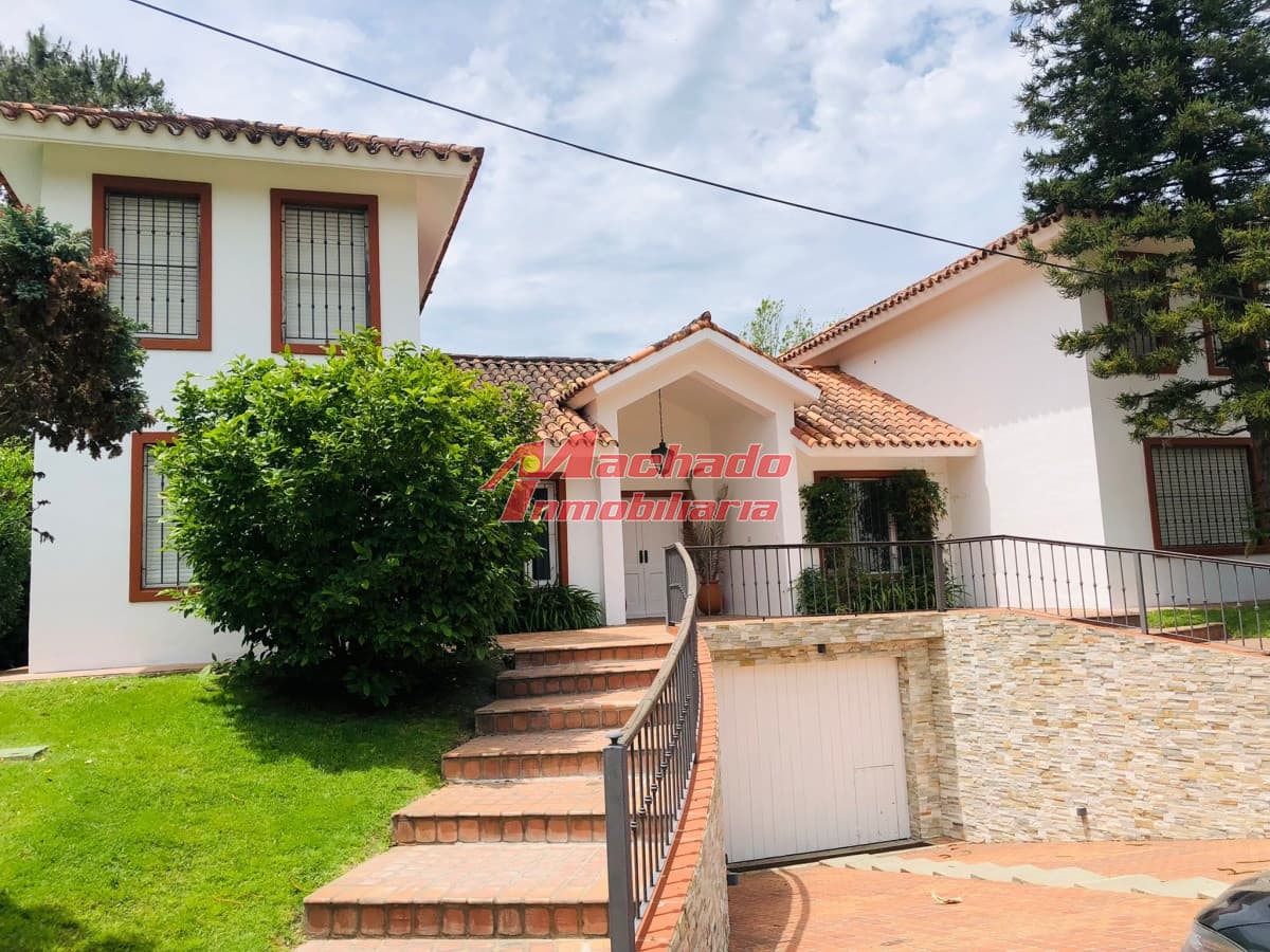 Casa de 4 dormitorios en venta en San Rafael