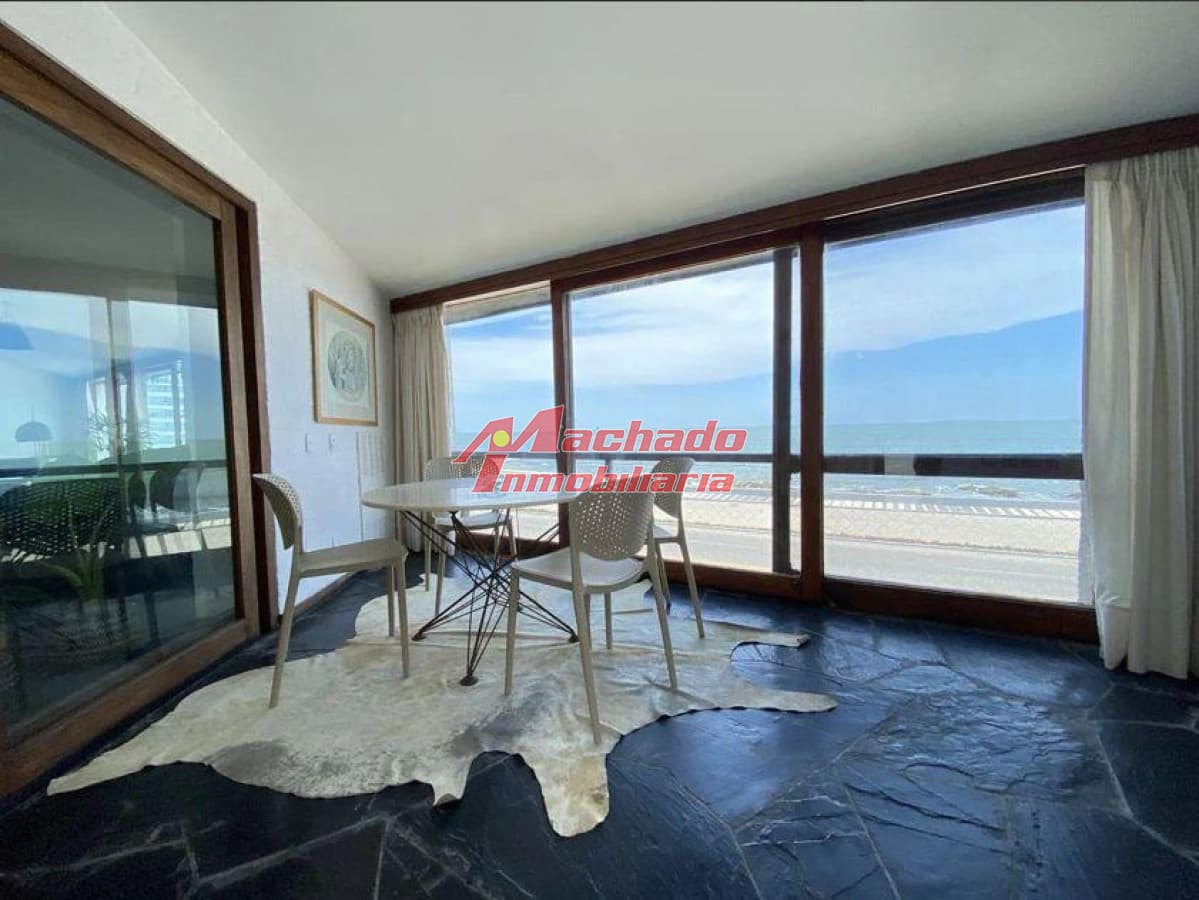 Casa en venta y alquiler de temporada en Peninsula Punta del Este