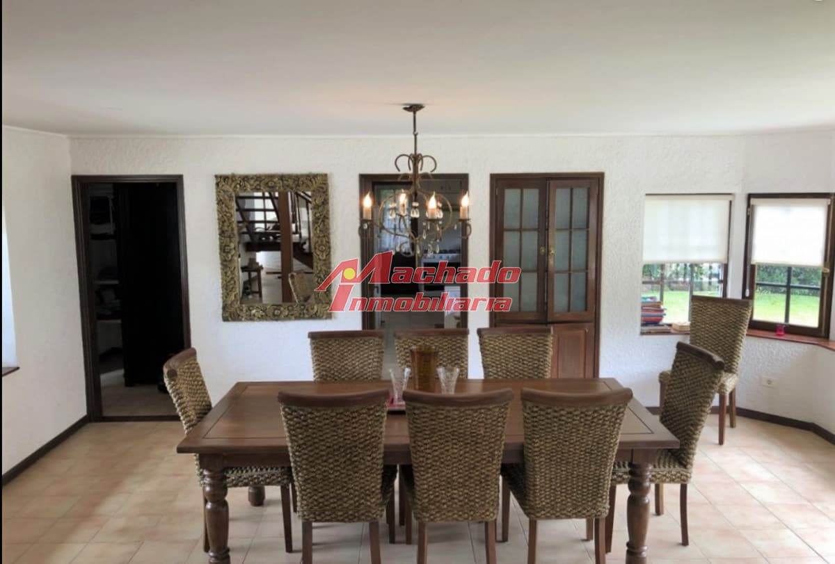 Casa en zona Residencial para alquiler de temporada, Punta del Este.