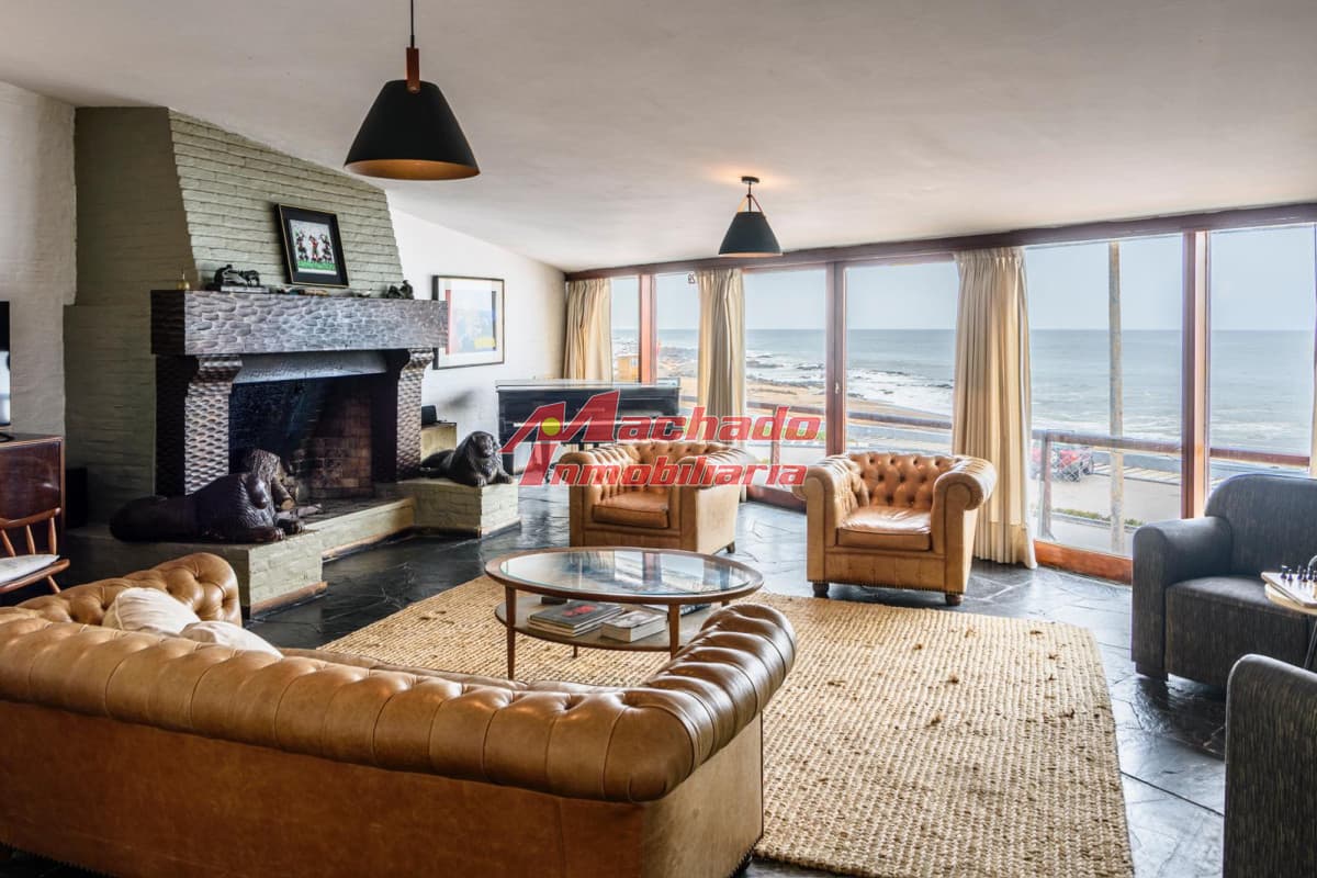 Casa en venta y alquiler de temporada en Peninsula Punta del Este