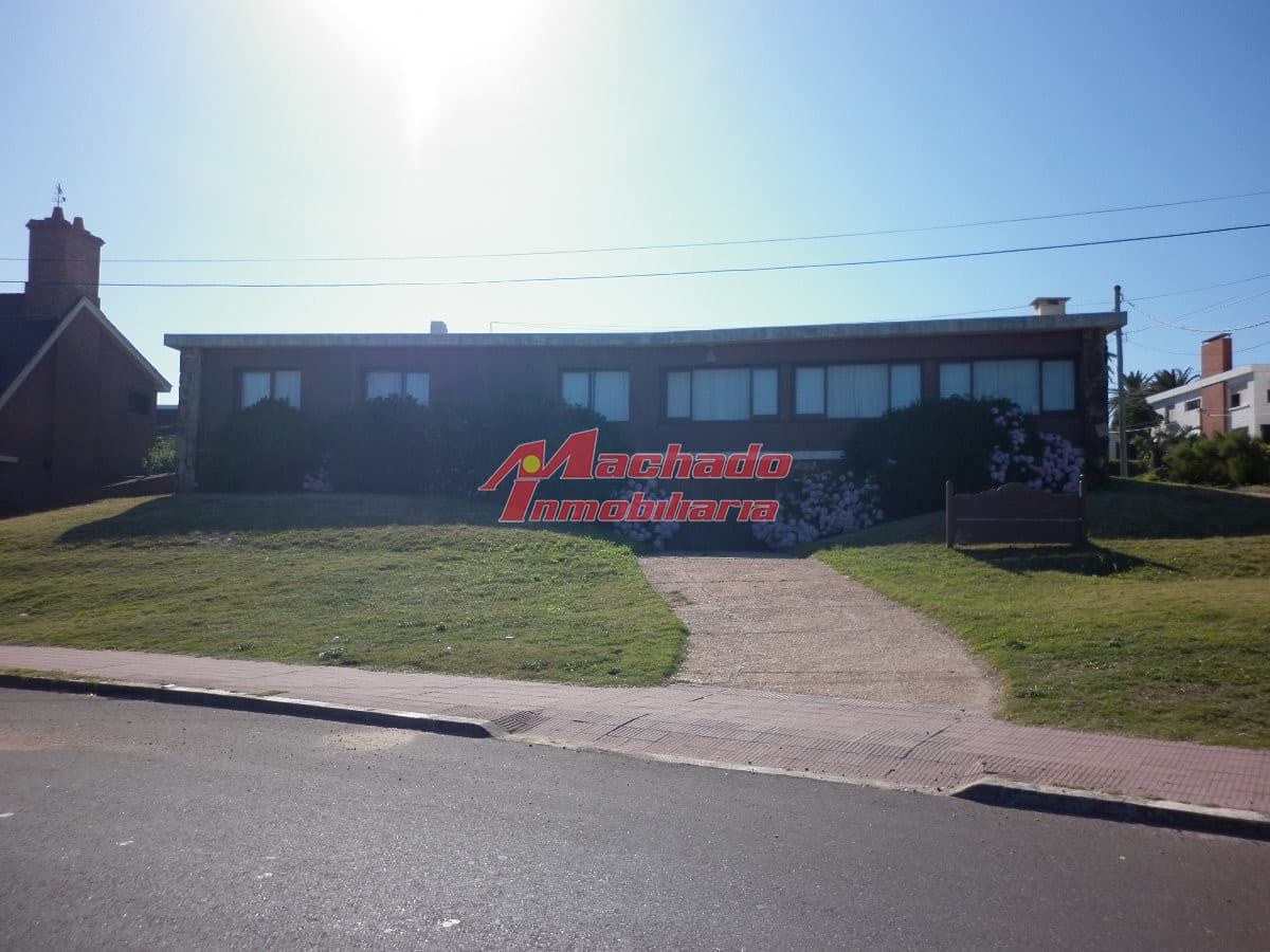 Excelente ubicacion ,vista directa al mar