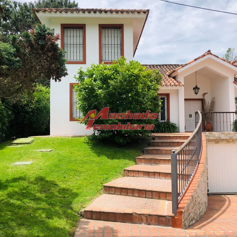 Casa de 4 dormitorios en venta en San Rafael