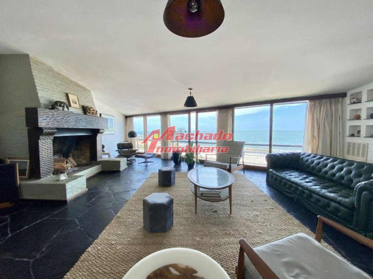 Casa en venta y alquiler de temporada en Peninsula Punta del Este