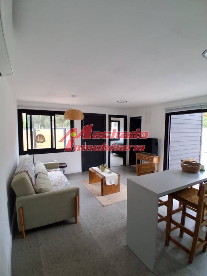Casa de dos dormitorios en venta en Eden Rock