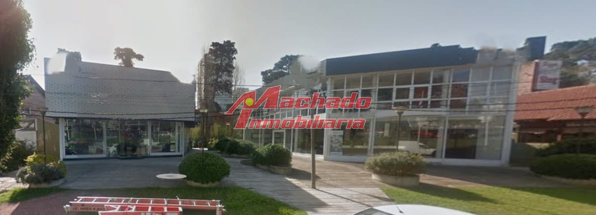 Local en venta con renta en Punta del Este