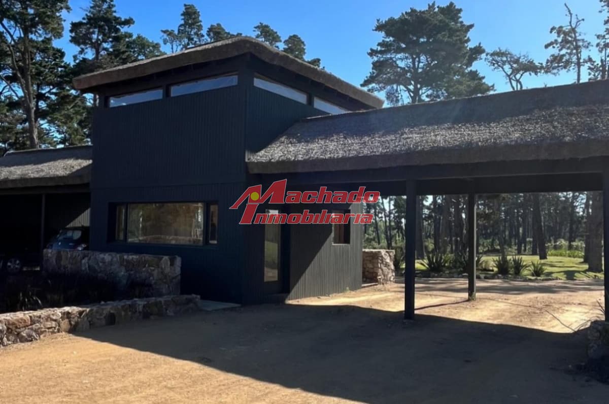 Lote en venta en Puerto Quetzal barrio cerrado de chacras en La Barra, Punta Del Este
