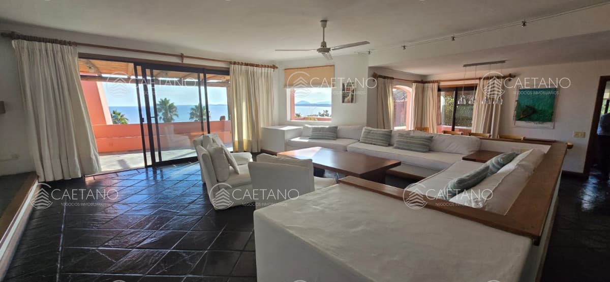 aprtamento en Punta Ballena, espectacular vista con Parrillero propio