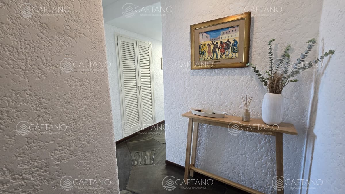 Apartamento en venta de 3 dormitorios en Punta del Este