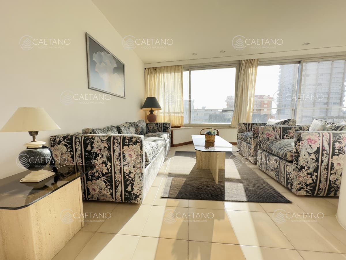 Apartamento en venta, dos dormitorios, 2 baños, peninsula.