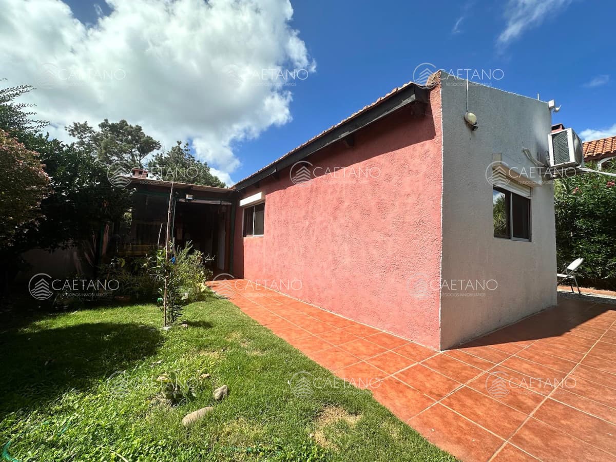 Venta de casa en Tio Tom, Punta Ballena a 50 metros del mar. Oportunidad