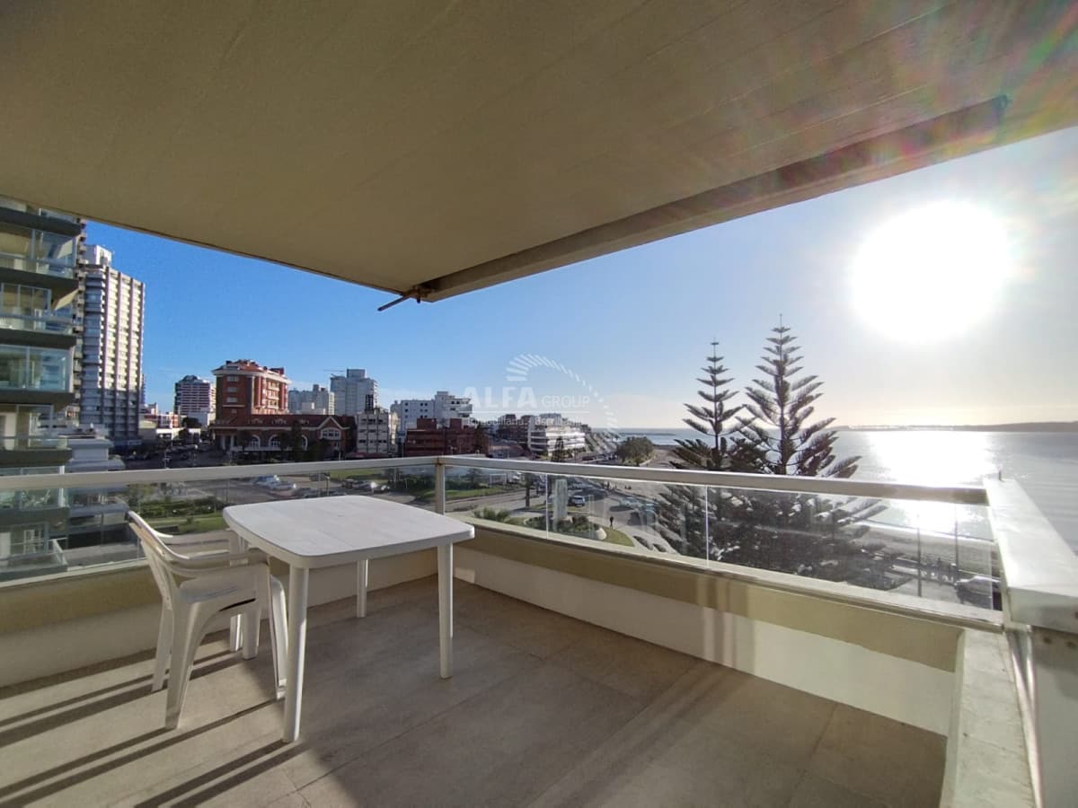 alquiler apartamento frente al mar Espectacular, reciclado