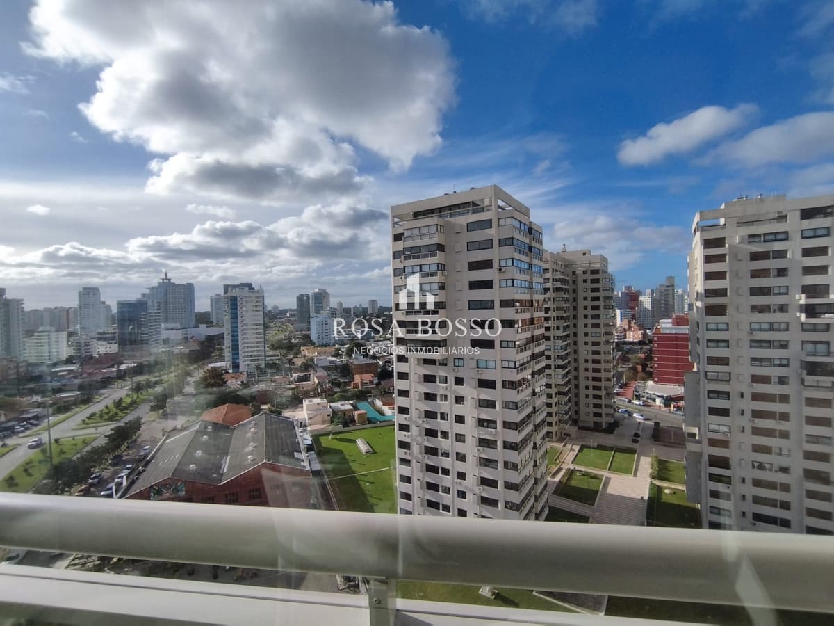 Apartamento en venta en playa brava de Punta del Este