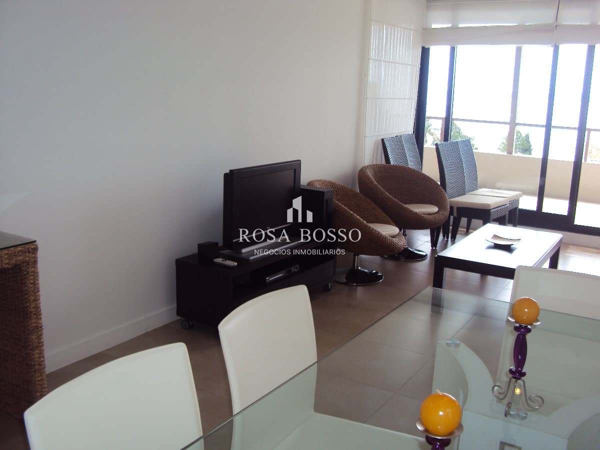 Apartamento en venta de dos dormitorios en Punta del Este