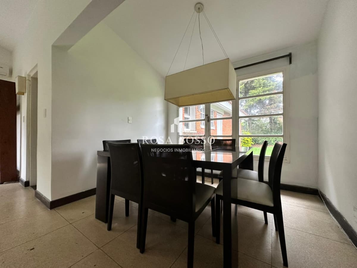 Casa de 3 dormitorios en venta en Cantegril