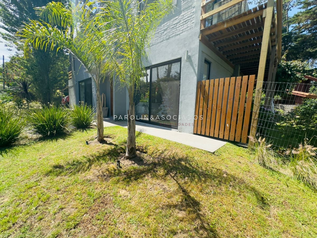 Alquiler de casa de 3 dormitorios con piscina en Punta del Este